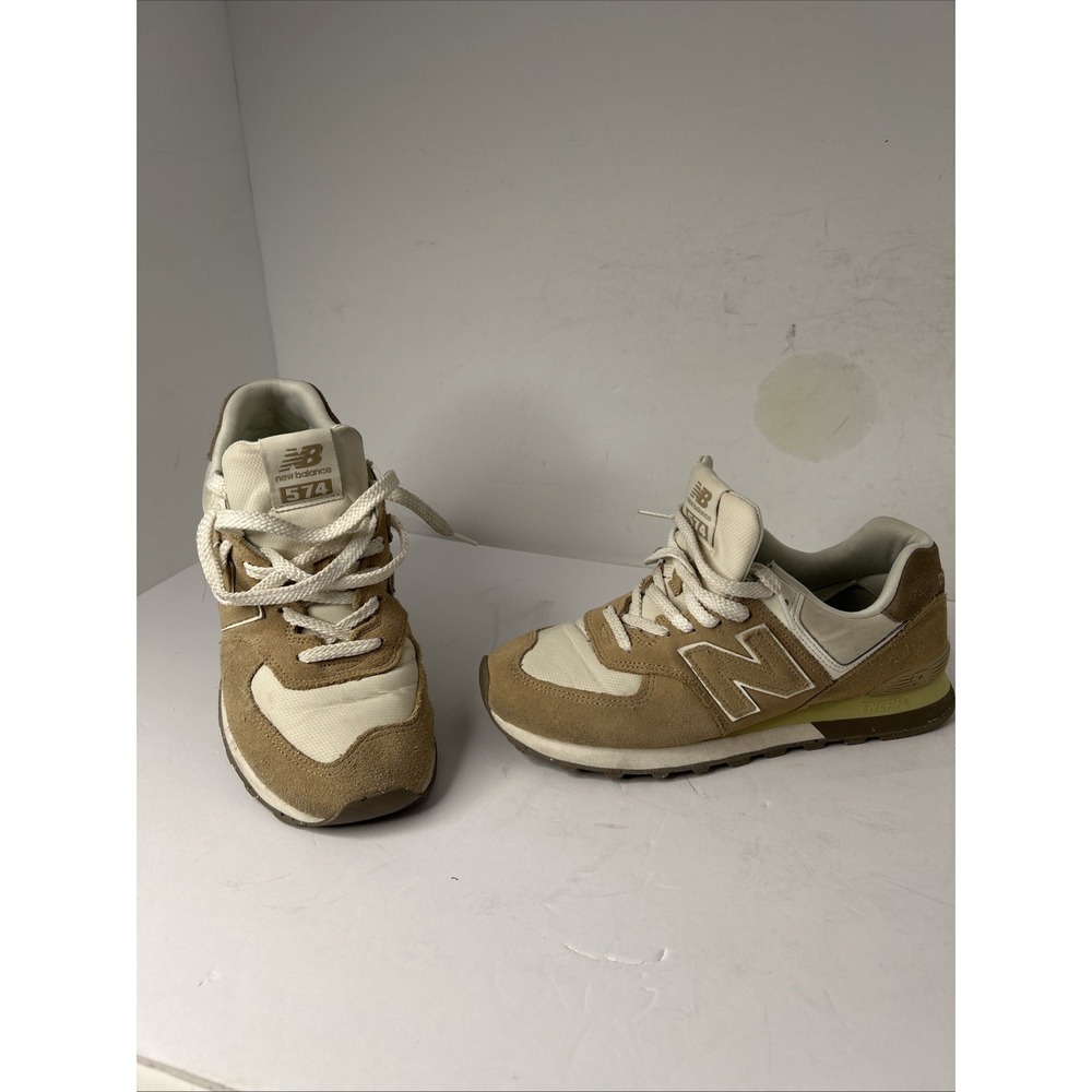 New Balance 574 Men's 9.5 US W-11 Sneakers Casual Shoes Running Premium